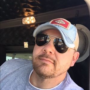 Meet your Posher, Jejeff